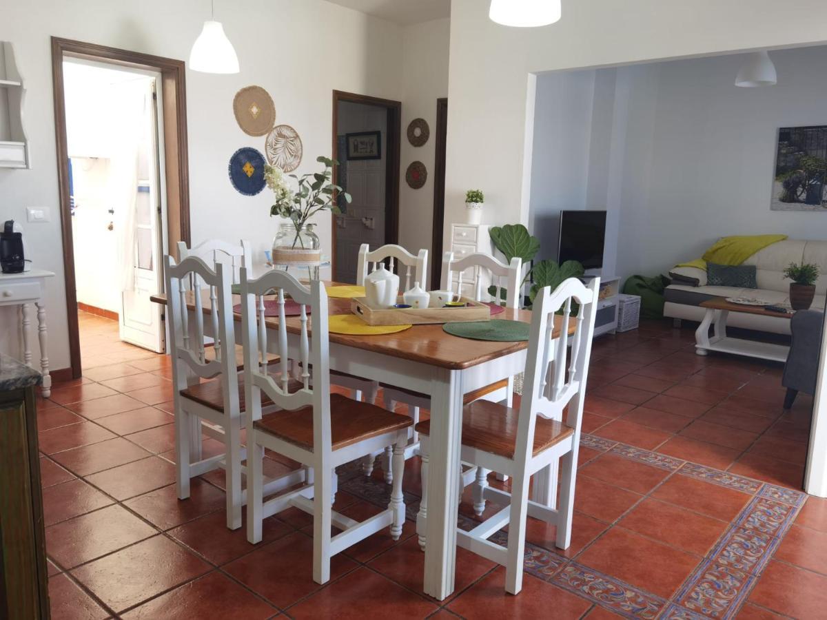 Apartamentoscasajulia * La Santa